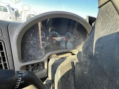 International 4400 Instrument Panel Cluster