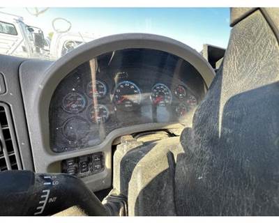 International 4400 Instrument Panel Cluster