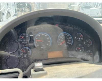 International 4400 Instrument Panel Cluster