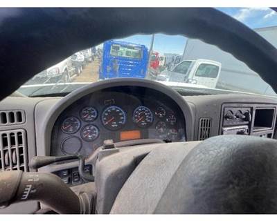 International 4400 Instrument Panel Cluster