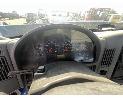 International 4400 Instrument Panel Cluster