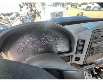 International 4400 Instrument Panel Cluster
