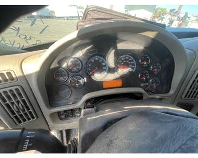 International 4400 Instrument Panel Cluster
