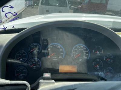 International 7500 Instrument Panel Cluster