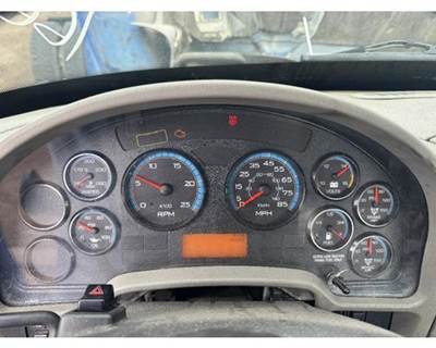 International 8600 Instrument Panel Cluster