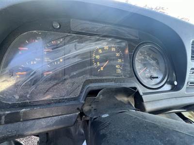Isuzu FTR Instrument Panel Cluster