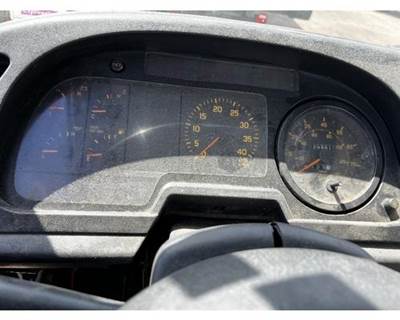 Isuzu FTR Instrument Panel Cluster