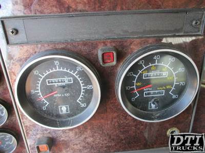 Kenworth T370 Instrument Panel Cluster