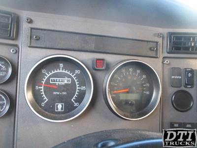 Kenworth T370 Instrument Panel Cluster