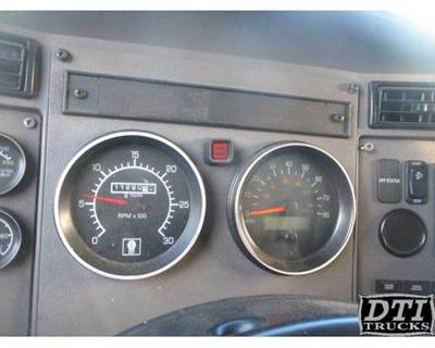 Kenworth T370 Instrument Panel Cluster
