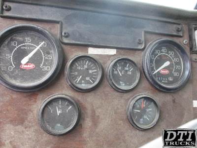 Peterbilt 330 Instrument Panel Cluster