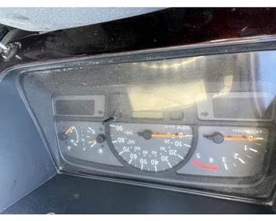 UD UD1800 Instrument Panel Cluster for a Ud Truck UD1800