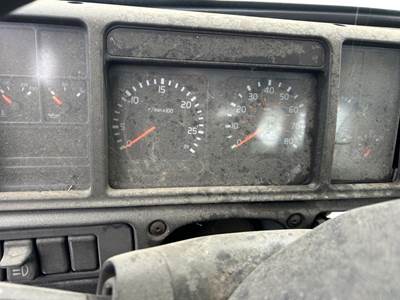 Volvo VNM Instrument Panel Cluster