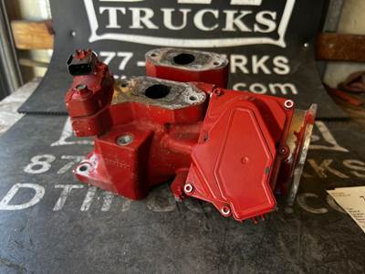 Freightliner M2 106 Intake Manifold