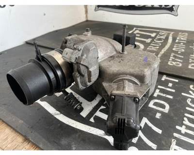 International DT466E Intake Manifold for a International 4400