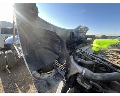 Freightliner M2 106 Charge Air Cooler (ATAAC)