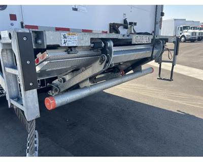 Dhollandia 1100 LB Aluminum Liftgate 84" x 80" Platform