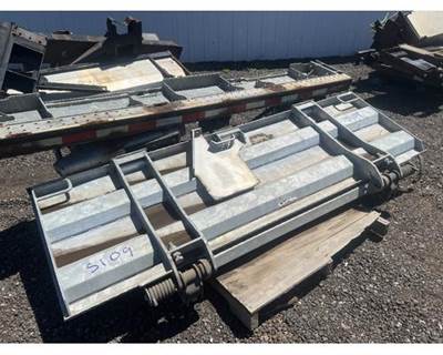 Dhollandia DHRP.15 3300 lb Aluminum Liftgate 84X50 Platform