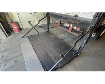 Used Rear Waltco 384BT Rail Liftgate 4000 Lb Capacity for 2004 Sterling Acterra