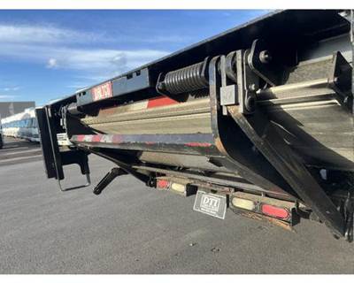 Waltco Liftgate, 3000LS capacity, Aluminum Deck 84" x 60" Platform, Model HLF30