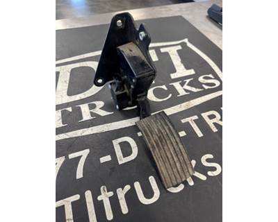 Used 2013 International 8600 Throttle Pedal