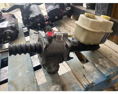 GMC W5500 Power Brake Booster