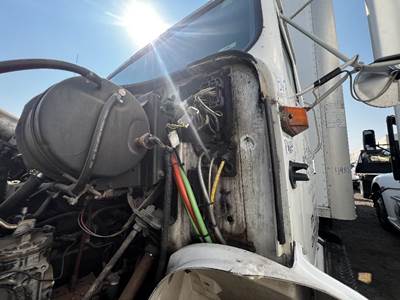 International 8100 Power Brake Booster