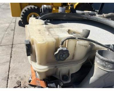 Freightliner Columbia Radiator Overflow Bottle / Surge Tank