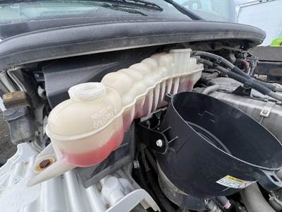 Freightliner M2 106 Radiator Overflow Bottle / Surge Tank