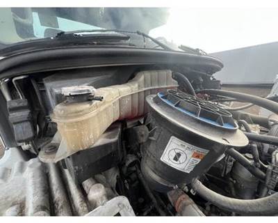 Freightliner M2 106 Radiator Overflow Bottle / Surge Tank