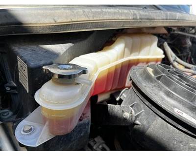 Freightliner M2 106 Radiator Overflow Bottle / Surge Tank