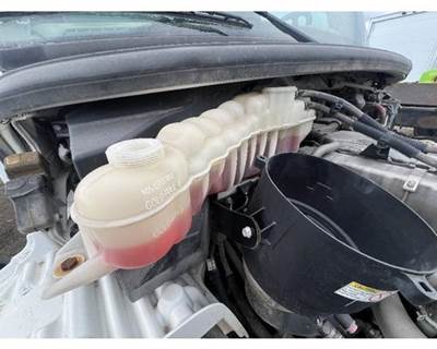 Freightliner M2 106 Radiator Overflow Bottle / Surge Tank