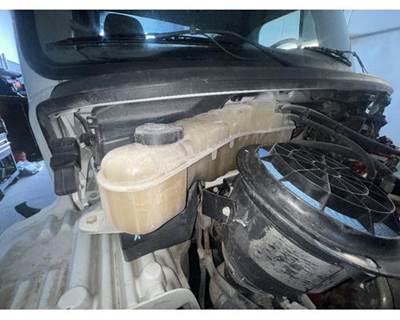 Freightliner M2 106 Radiator Overflow Bottle / Surge Tank