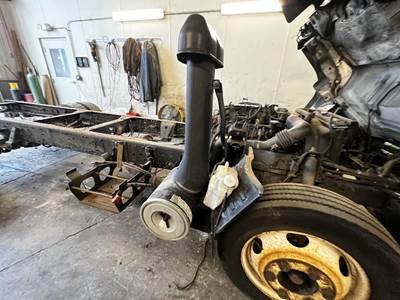 GMC W4500 Radiator Overflow Bottle / Surge Tank