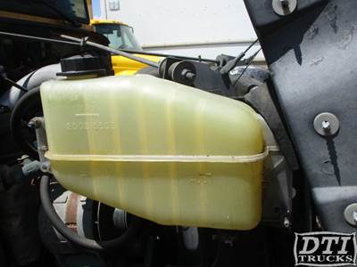 International CF600 Radiator Overflow Bottle / Surge Tank