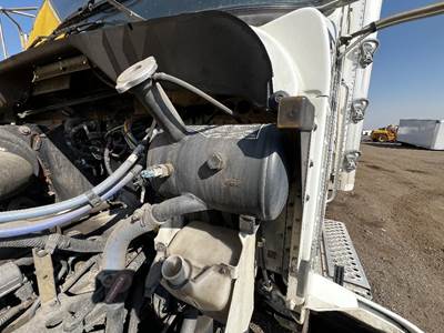 Kenworth T270 Radiator Overflow Bottle / Surge Tank