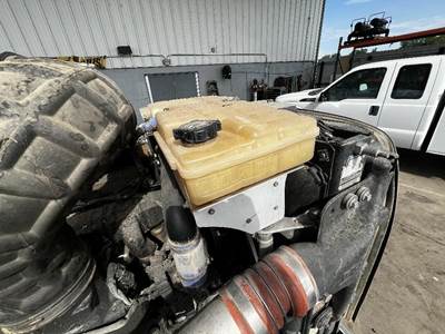 Kenworth T800 Radiator Overflow Bottle / Surge Tank