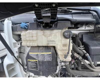 Peterbilt 210 Radiator Overflow Bottle / Surge Tank