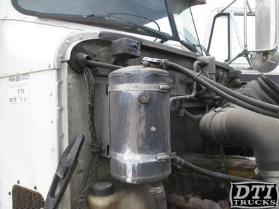 Peterbilt 330 Radiator Overflow Bottle / Surge Tank