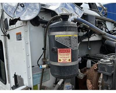 Peterbilt 337 Radiator Overflow Bottle / Surge Tank