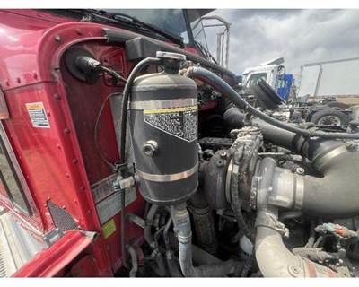 Peterbilt 337 Radiator Overflow Bottle / Surge Tank