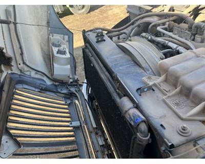 International 4400 Radiator Shroud