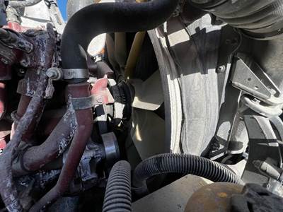 Mack Pinnacle CXU612 Radiator Shroud for a Mack CXU612