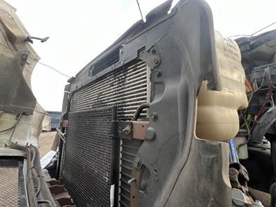 Ford F-750 Radiator for a Ford F750