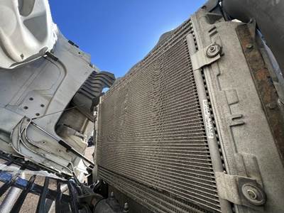 Freightliner Cascadia Radiator