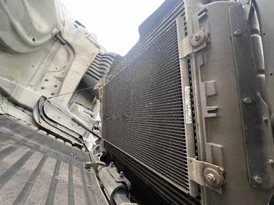 Freightliner Cascadia Radiator