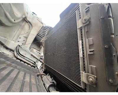 Freightliner Cascadia Radiator