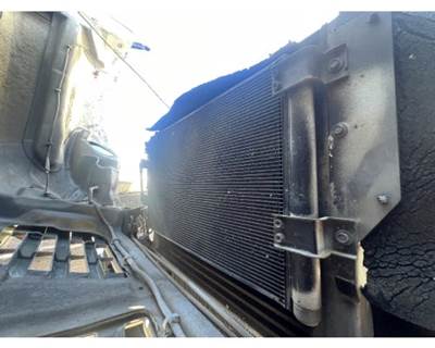 Hino 268 Radiator