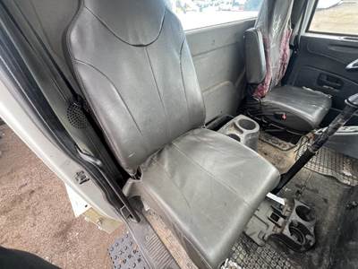 International 4400 Right Seat