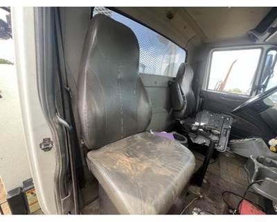 International 4400 Right Seat